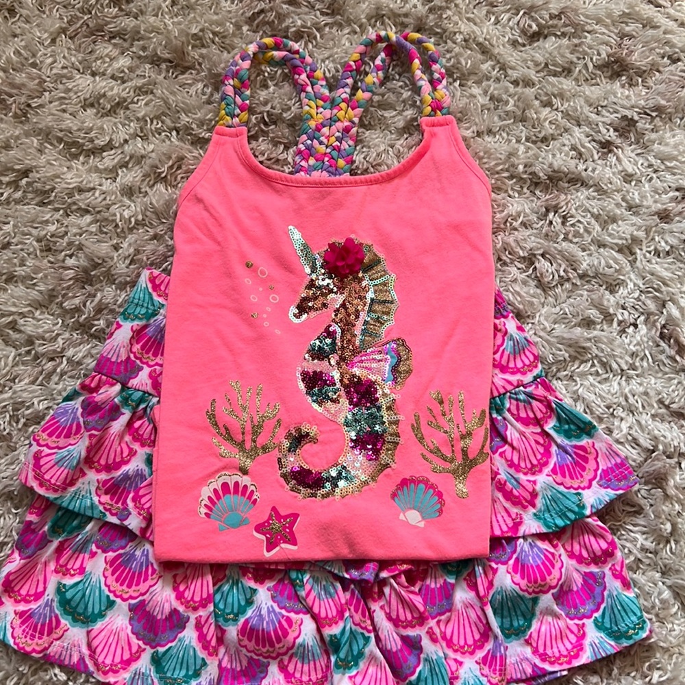 Tommy Bahamas skort set